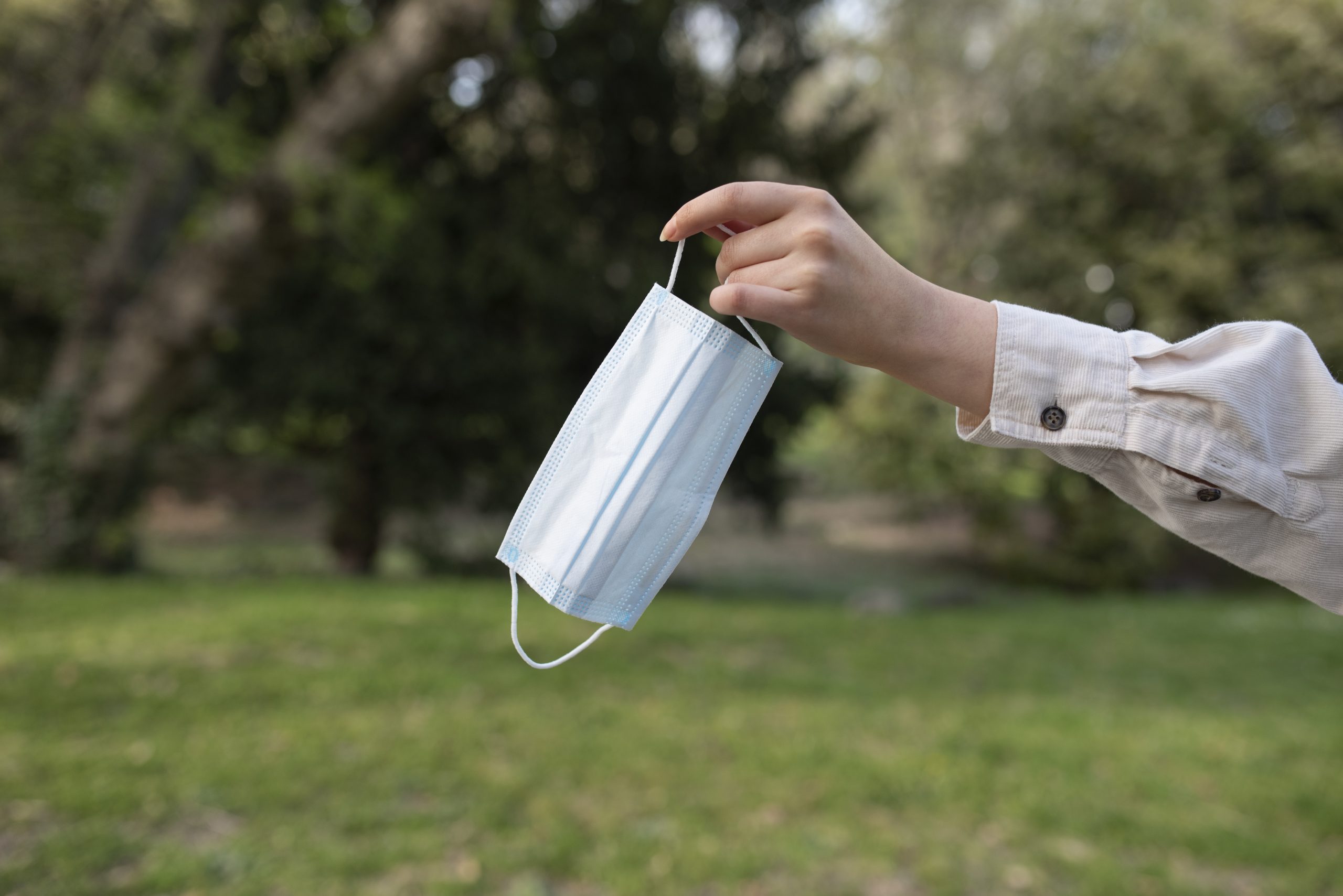 No face mask requirement on public transport