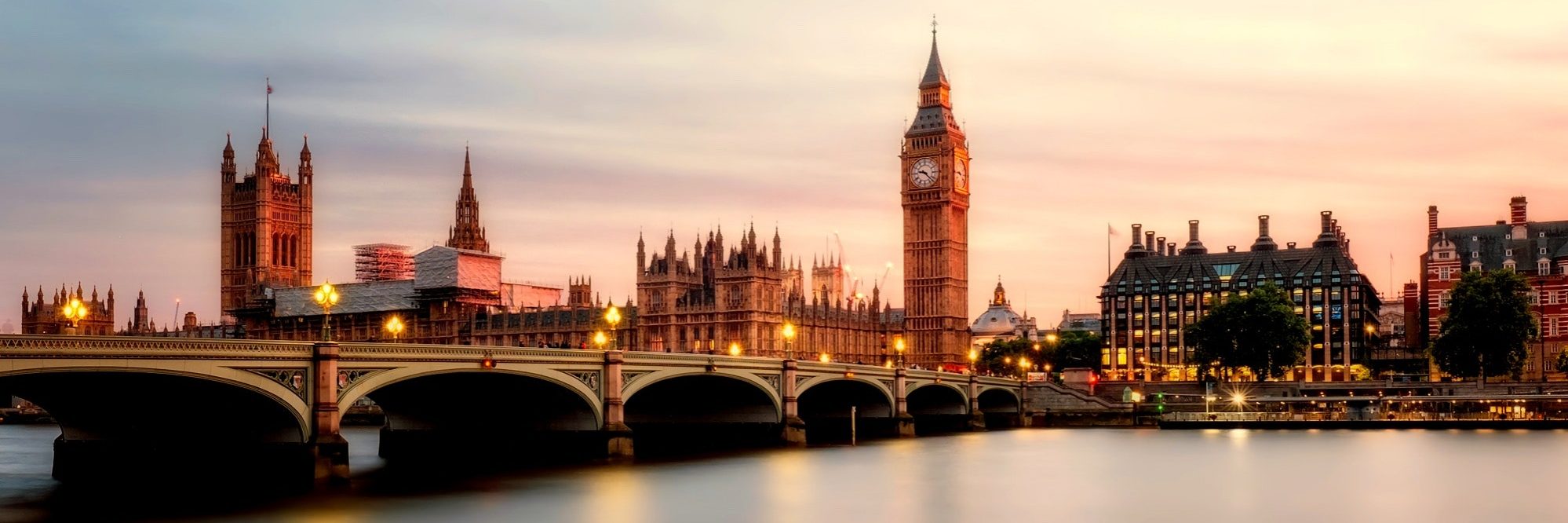 Westminster Bridge and British Parliament in London. Source : Pixabay via Pexels.