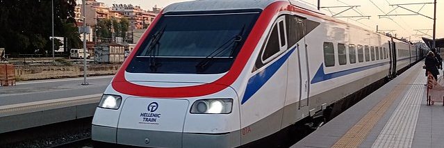 A Hellenic Train passenger train, similar to the involved in the collision