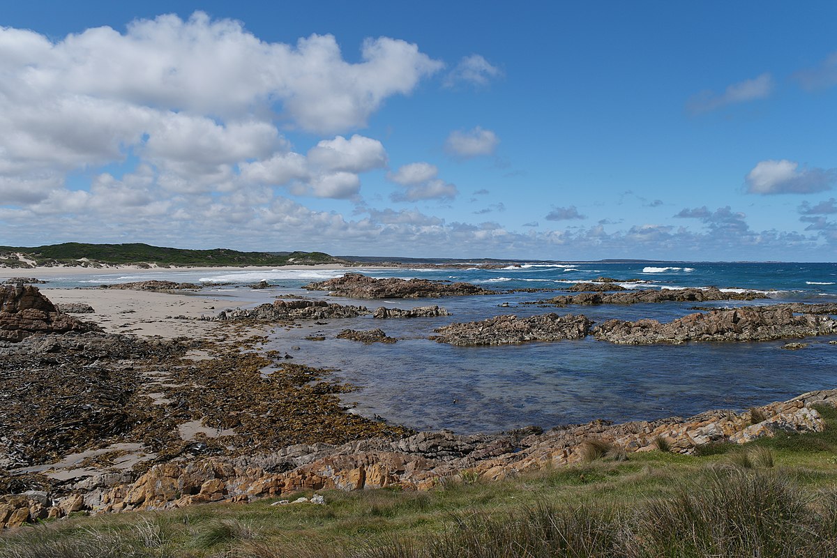 Aboriginal heritage sites on Tasmania damaged by people in 4WDs - NewsCop