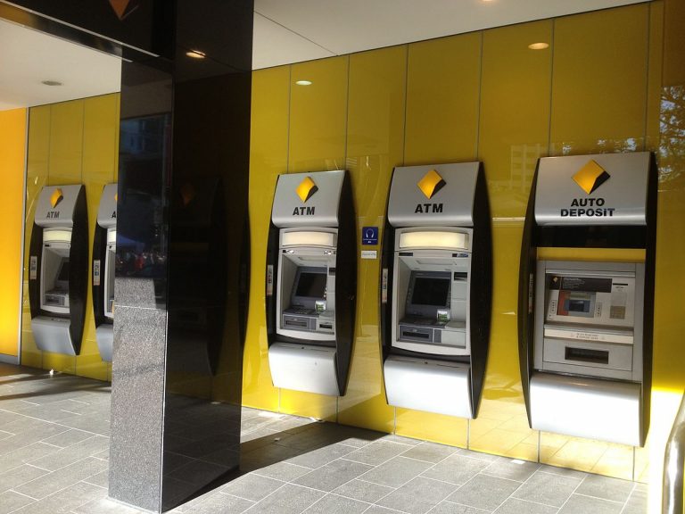 A technical outage has left thousands of Commonwealth Bank customers unable to access their accounts