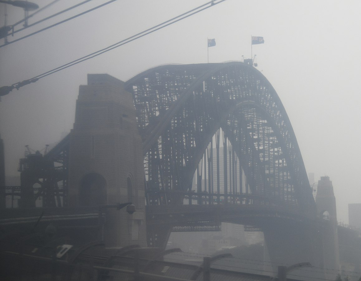 A blanket of smoke falls over Sydney after backburning.