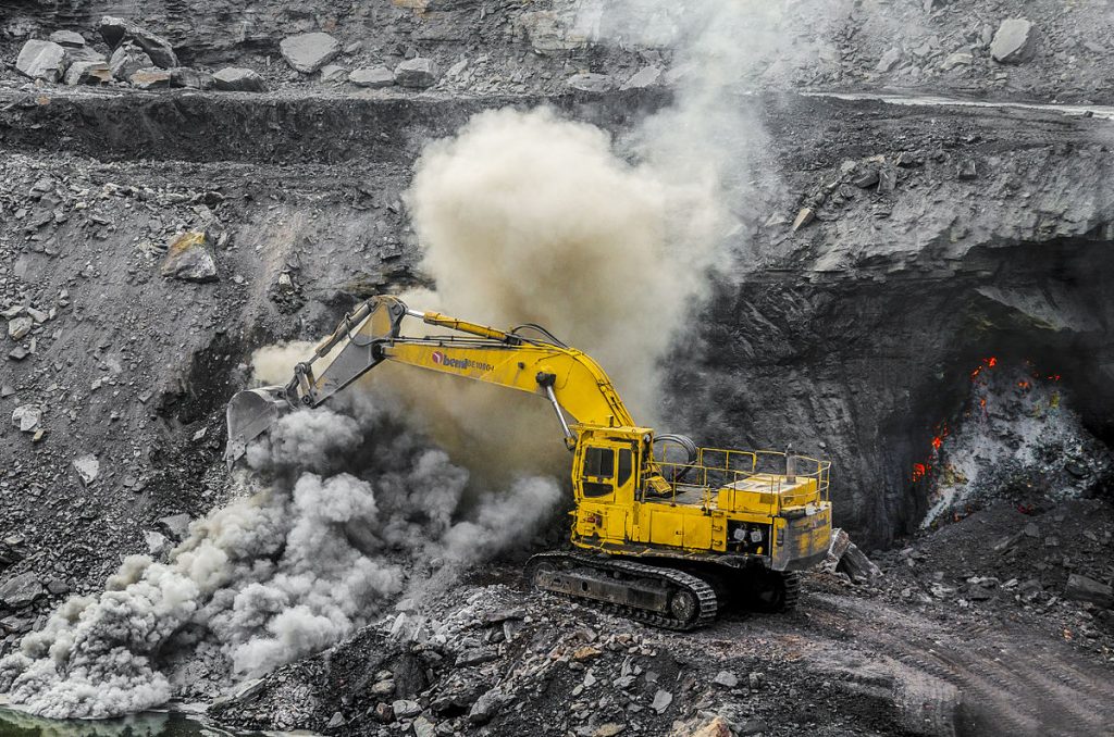 The federal government has approved further coal mining projects after hottest winter on record