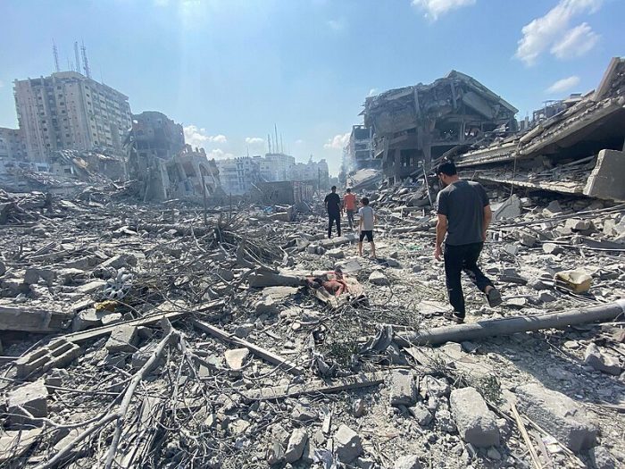 Israeli air strikes killed more than 700 Palestinian civilians overnight