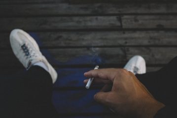 The tobacco ban introduced by New Zealand’s former government has been scrapped by the coalition, a decision which has been criticised by public health officials.