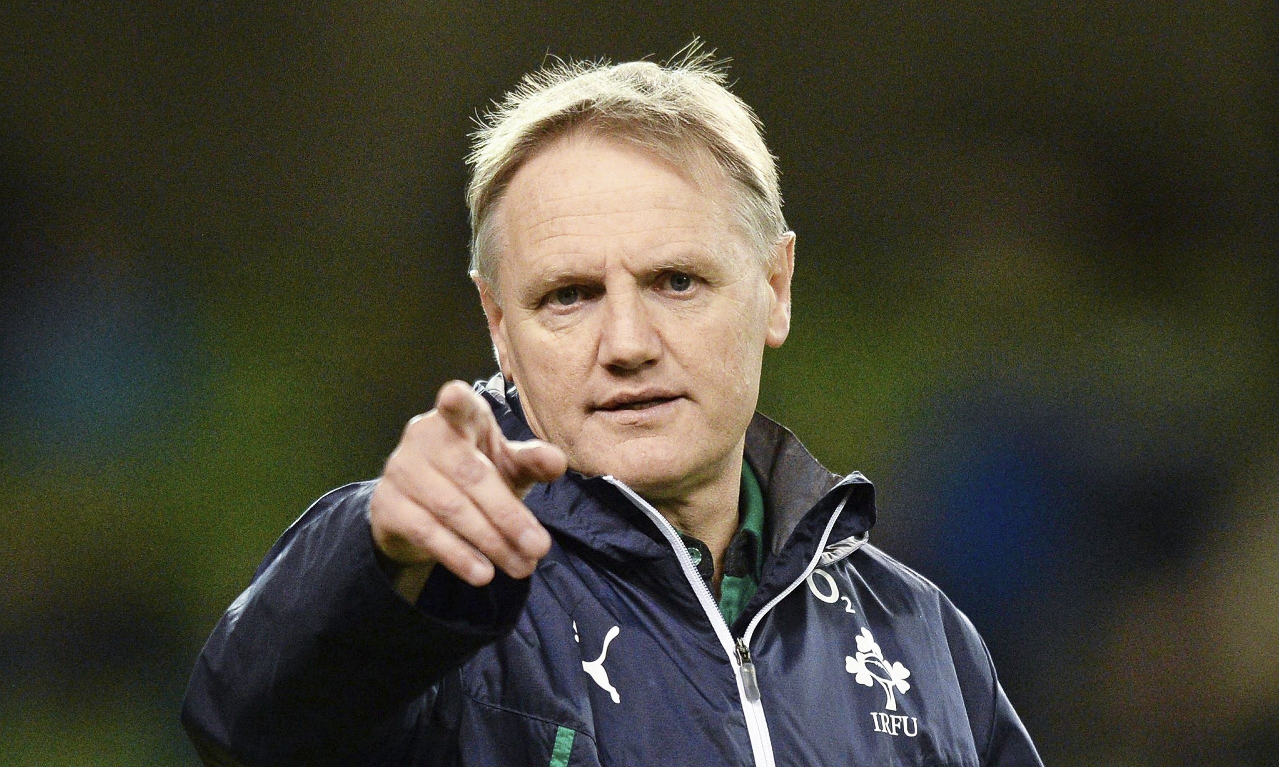Joe Schmidt coaching the Irish team
