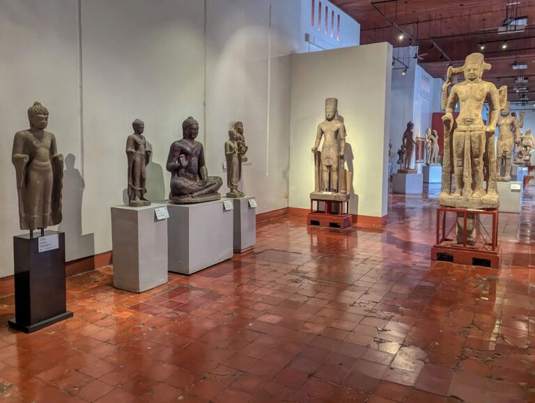 A view of some sculptures in the national Museum of Cambodia, in Phnom Penh. Image source: besopha, via: Wikimedia Commons