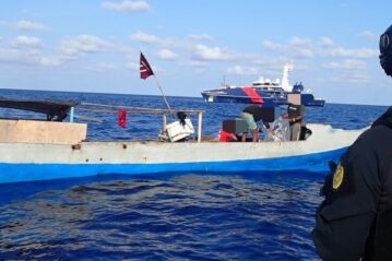 ABG MBC ifive fishers on a vessel at Ashmore Island north of Broome, WA