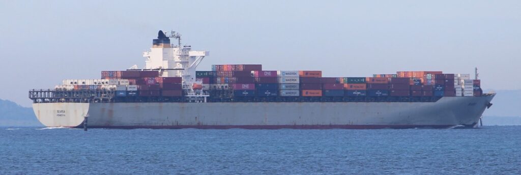FILE PHOTO … a bulk carrier in Moreton Bay, Qld. The ATSB is looking into a bulk carrier's engine failure last month. Photo: ANDREW KACIMAIWAI
