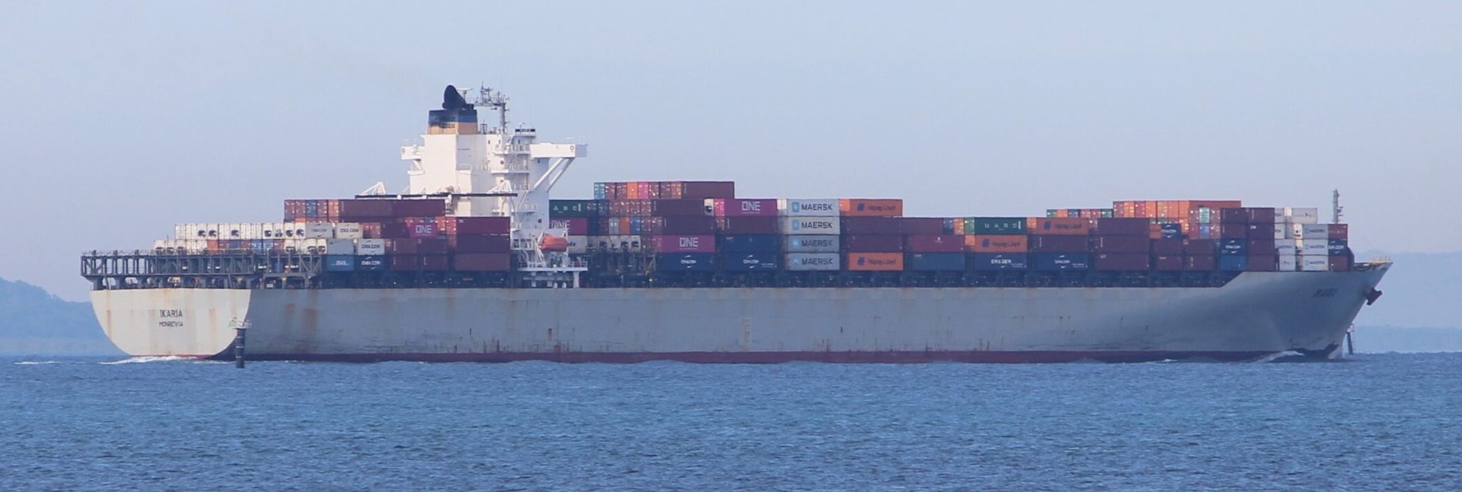 FILE PHOTO … a bulk carrier in Moreton Bay, Qld. The ATSB is looking into a bulk carrier's engine failure last month. Photo: ANDREW KACIMAIWAI