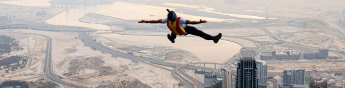 BASE jumping Dubai