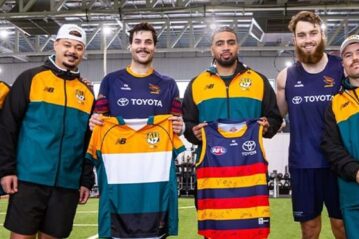 Kiwi players in a jersey swap at a Crows training session. Photo: ADELAIDE CROWS