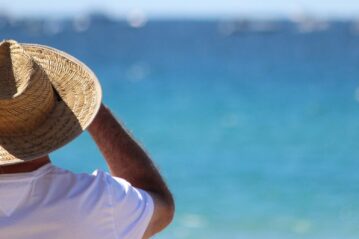 Wide-brimmed hats and protective clothing can help protect you from sunburn even in winter. Photo courtesy of ANDREW KACIMAIWAI