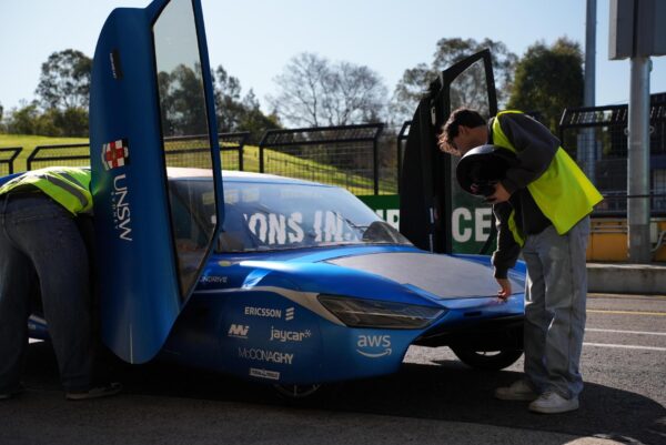 UNSW students prepare Sunswift 7. Photo: Sunswift Racing