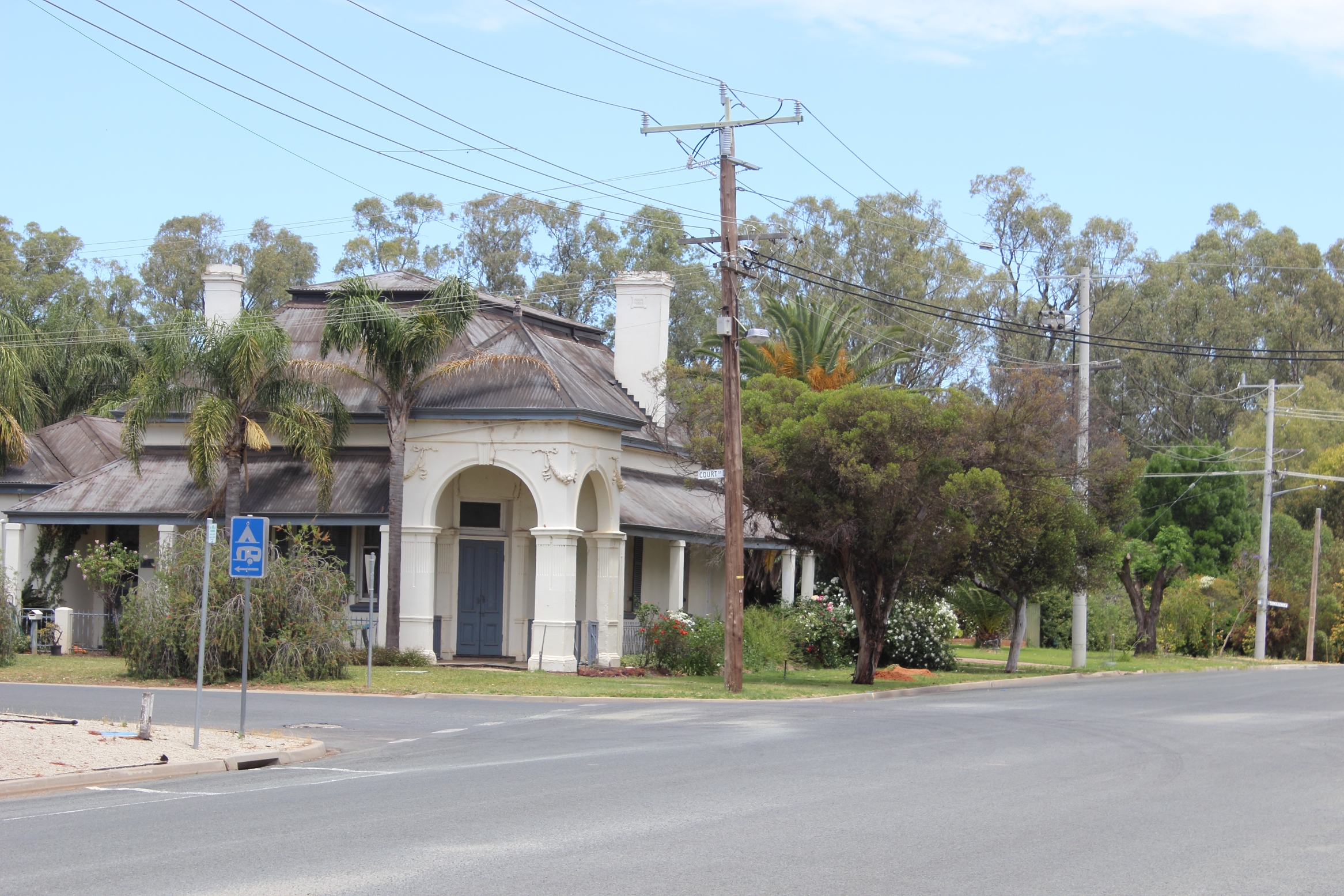 FILE ... on the way to Balranald Caravan Park. Sheltered by the trees is the Murrumbidgee River. Photo: ANDREW KACIMAIWAI