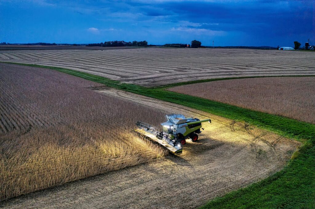 China ... a combine harvester in a soybean field in Minnesota, US. Photo: Tom Fisk/pexels.com.