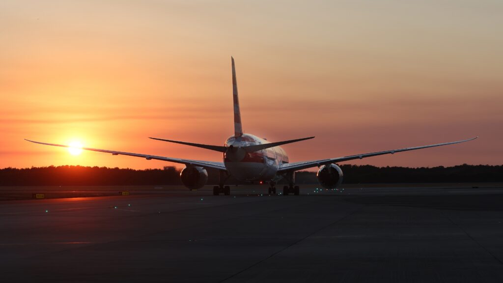 Air traffic ... American Airline Dreamliner lands at Brisbane. Photo: Brisbane Airport