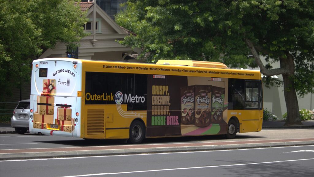 A city loop bus in Auckland. Almost 40 Kiwi drivers from NZ have been or will be lured to drive buses in Sydney. Photo: ANDREW KACIMAIWAI.