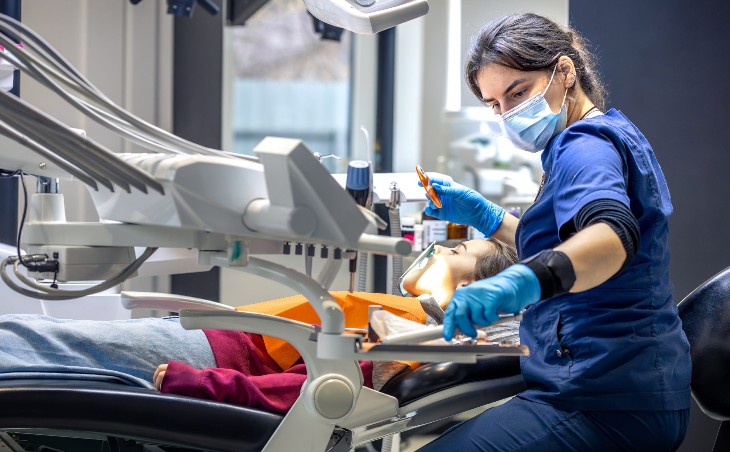Survey respondents are calling for more federal funding for public dental care. Photo: pvproductions / Freepik.