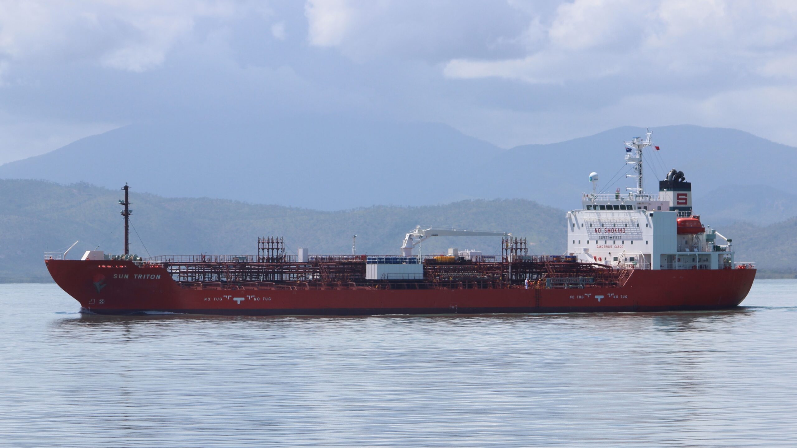 The MUA wants an Australian shipping fleet to protect supply chains from future disruption. Photo: ANDREW KACIMAIWAI
