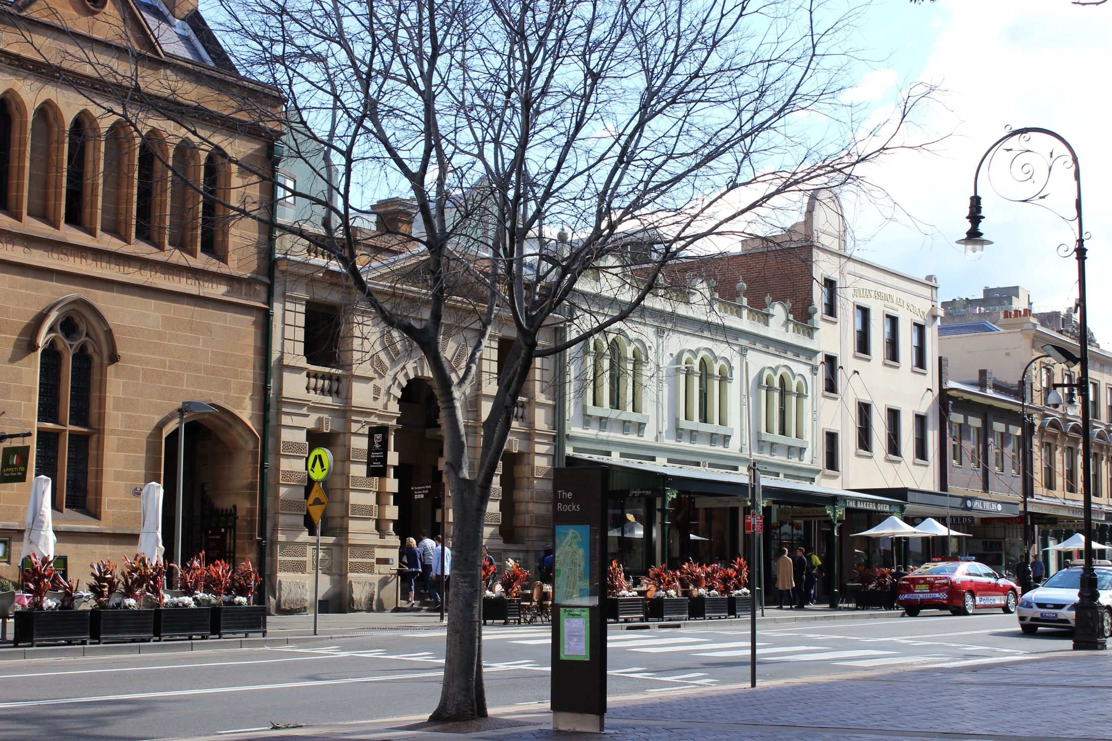 Businesses in NSW are more likely to shed jobs without government relief, says Business NSW. Photo: ANDREW KACIMAIWAI