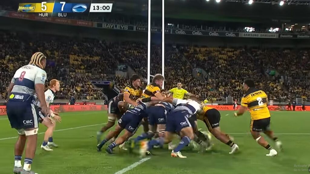 Full house ... The Hurricanes maul their way to a try against the Blues at the Cake tin last weekend. Image: Super Rugby Pacific