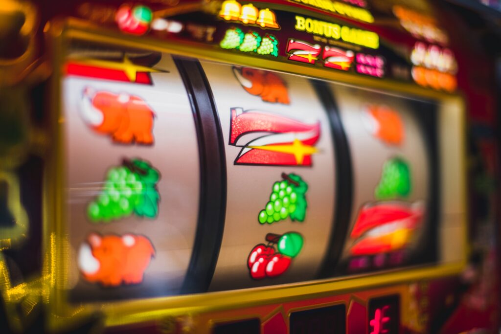 Residents in the NSW regional city of Wagga Wagga are on track to lose $72m on the pokies this year, council says. Photo: rawpixel.com/Magnific