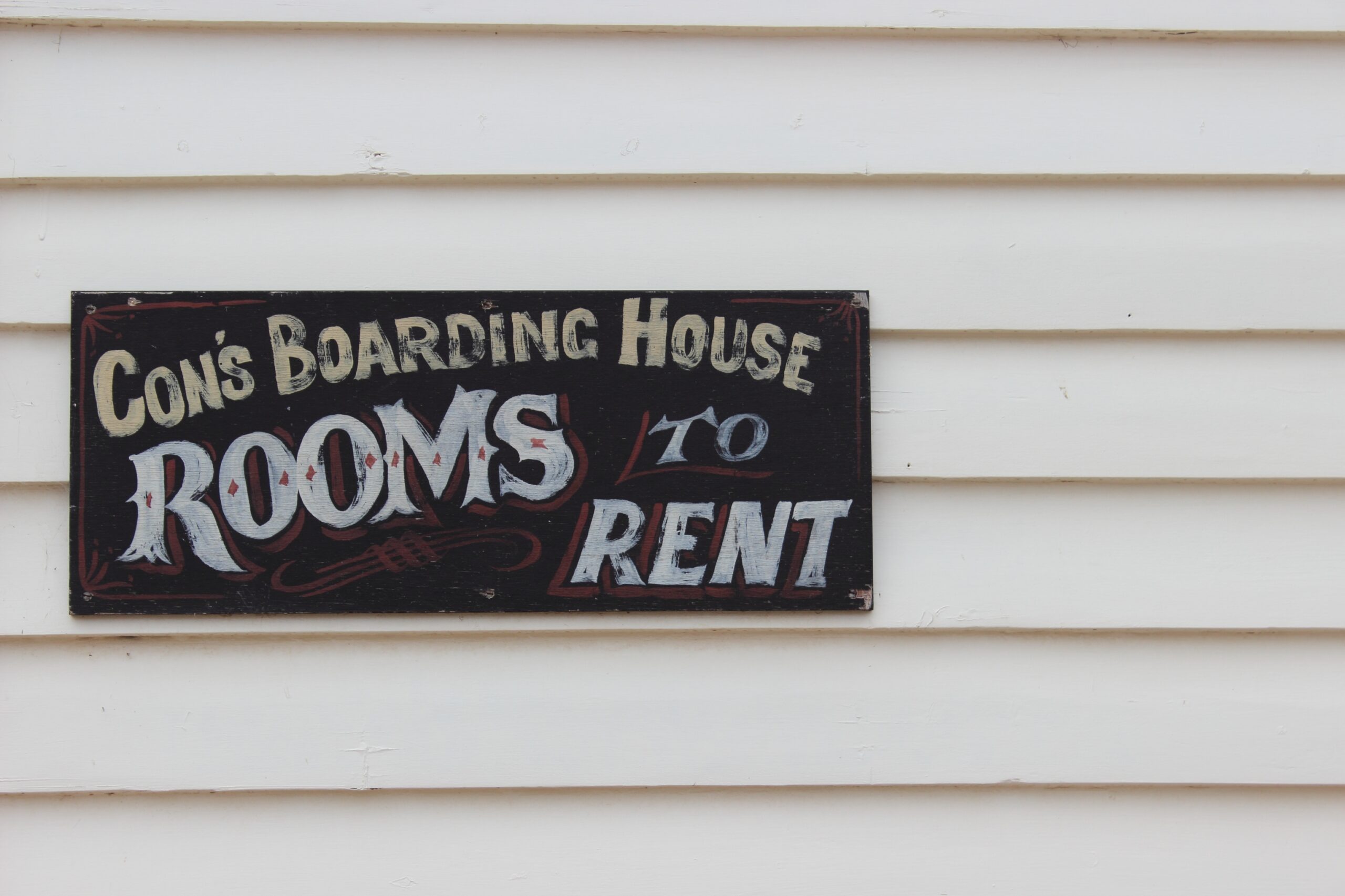 Salaries of $100,000 and increasingly higher are not enough to avoid rental stress, the new report says. Photo: ANDREW KACIMAIWAI