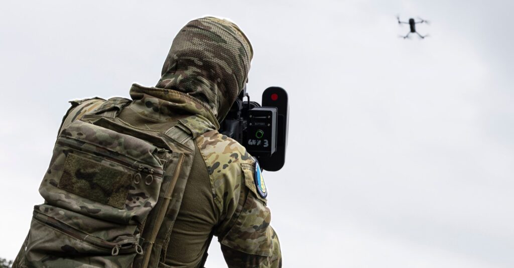 An Australian soldier jams a drone in Poland during a joint military training exercise with Ukraine. Photo: Department of Defence