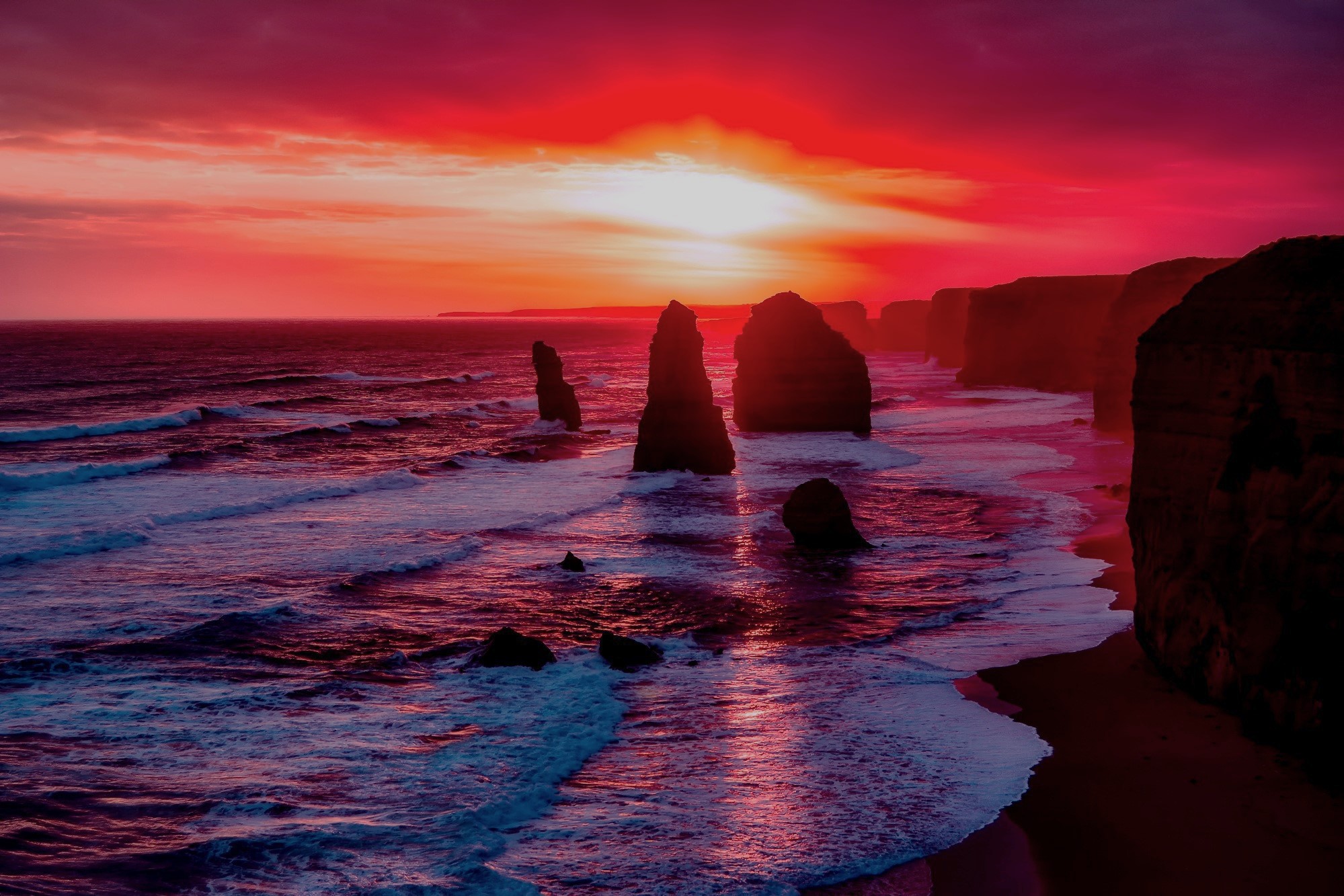 Visitors to the Twelve Apostles next year will have to pay as of April. Photo: pixabay